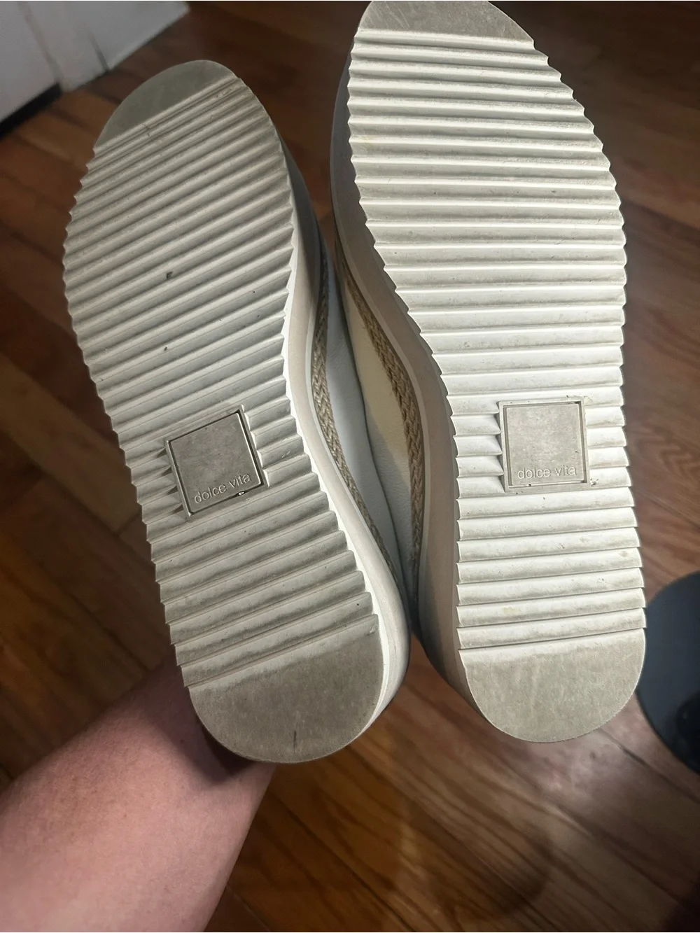 Dolce Vita Tinley Ivory Platform Sneakers 9.5